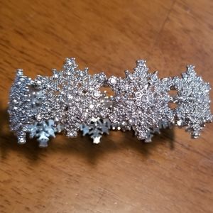 Snowflake bracelet